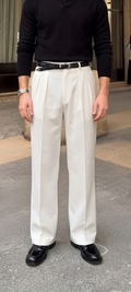 ZAYNOR PLEATED OFFWHITE PANTS
